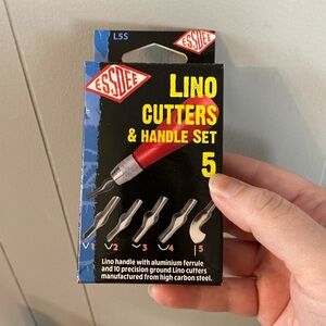 2 Sets of Linocut tools